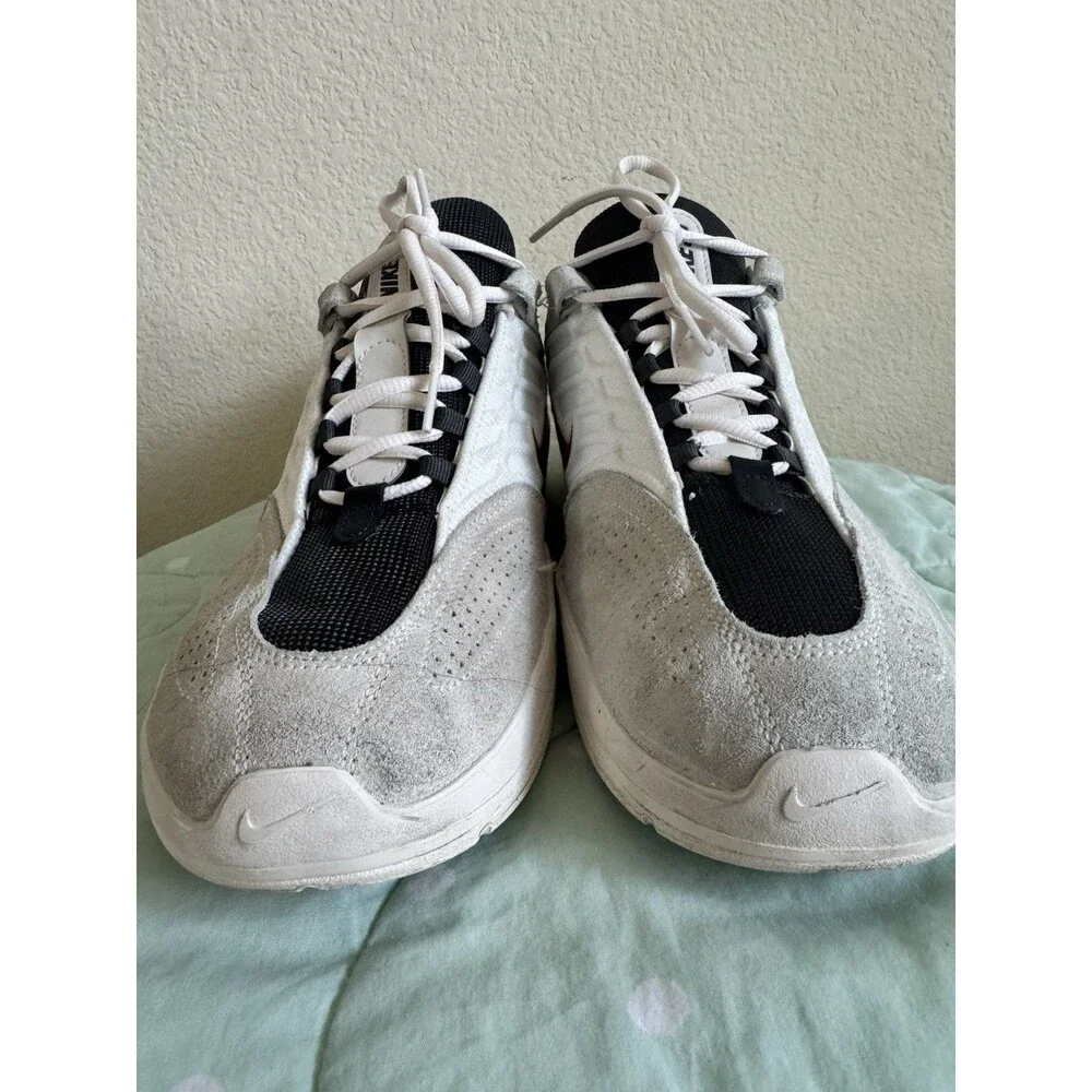 Nike SB Vertebrae sneakers in the Summit White and Monarch Mens Size 11